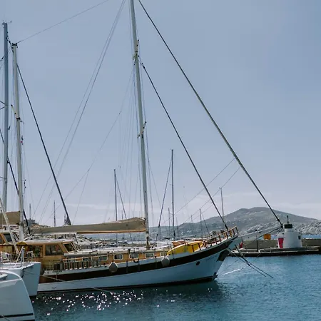 Hercules Luxury Living * Naousa (Paros)