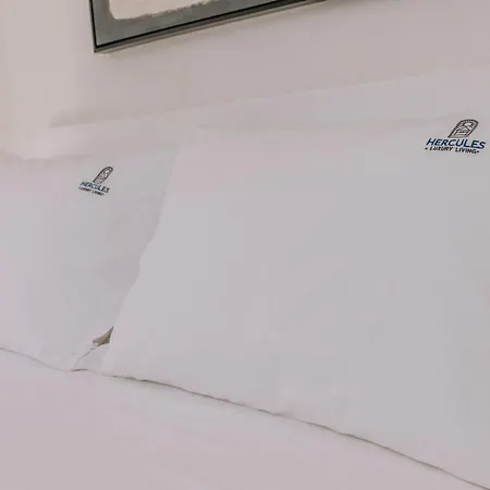 Ξενοδοχείο με διαμερίσματα Hercules Luxury Living
