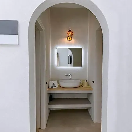 Hercules Luxury Living 4*
